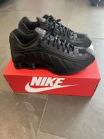 Nike Shox R4