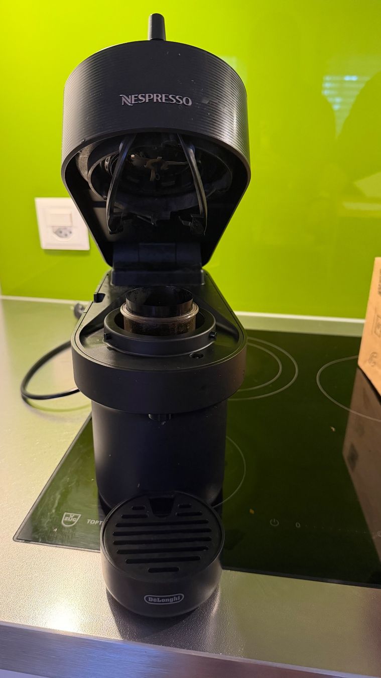 Nespresso Macchine per caffè & Macchine per espresso: Nespresso Vertuo Pop – Usato da Embrach venduto da san_zs9s 1