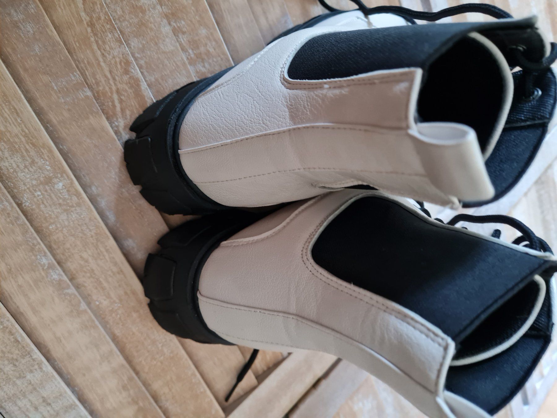 Damenschuhe: Bottes – Neu (gemäss Beschreibung) aus Grand-Lancy von ana_7y2f 3