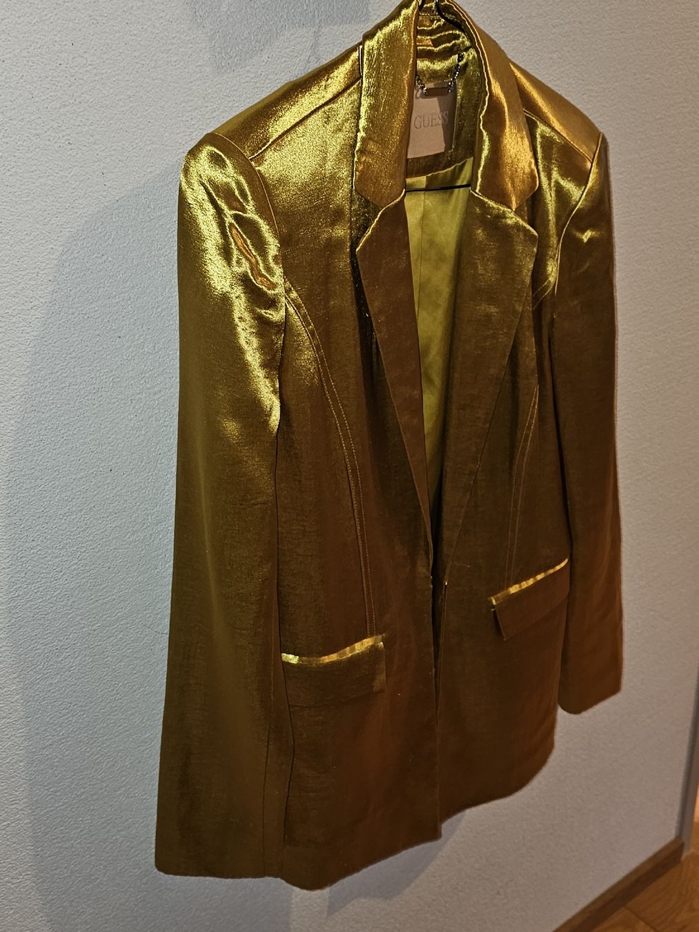 Guess Giacche: GUESS Blazer Gold XS – Nuovo (secondo la descrizione) da Samstagern venduto da Octopussycat 5