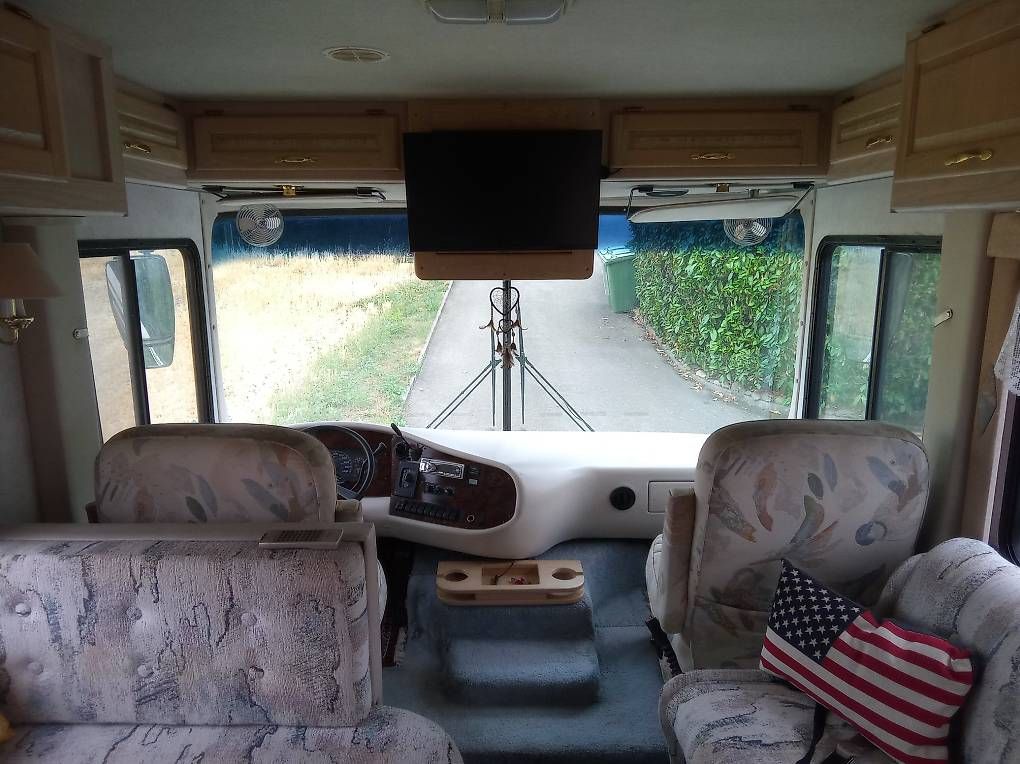 Veicoli da campeggio: Euroliner 300 GL Workhorse Chassis. – Usato da Menziken venduto da aviva03 2