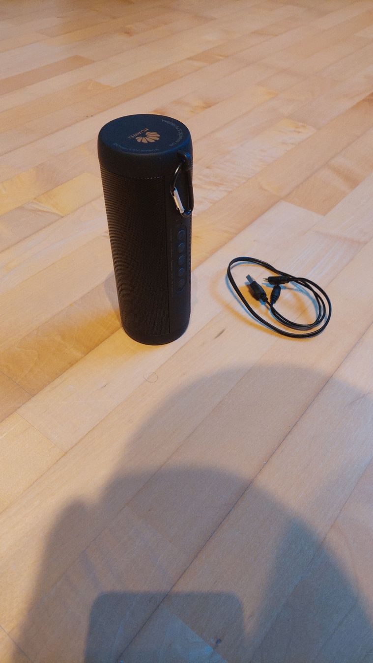 Huawei Casse acustiche: HUAWEI Outdoor Bluetooth Speaker mit Freisprech & LED – Nuovo (secondo la descrizione) da Arisdorf venduto da GoodJoice