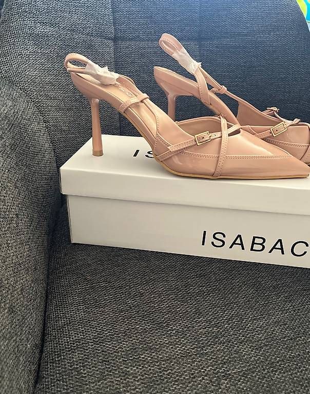Chaussures femmes: Talons Isabac Neufs – D'occasion à Lucens par TCG_sellnbuy