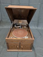 Antikes "His Master's Voice" Tisch-Grammophon