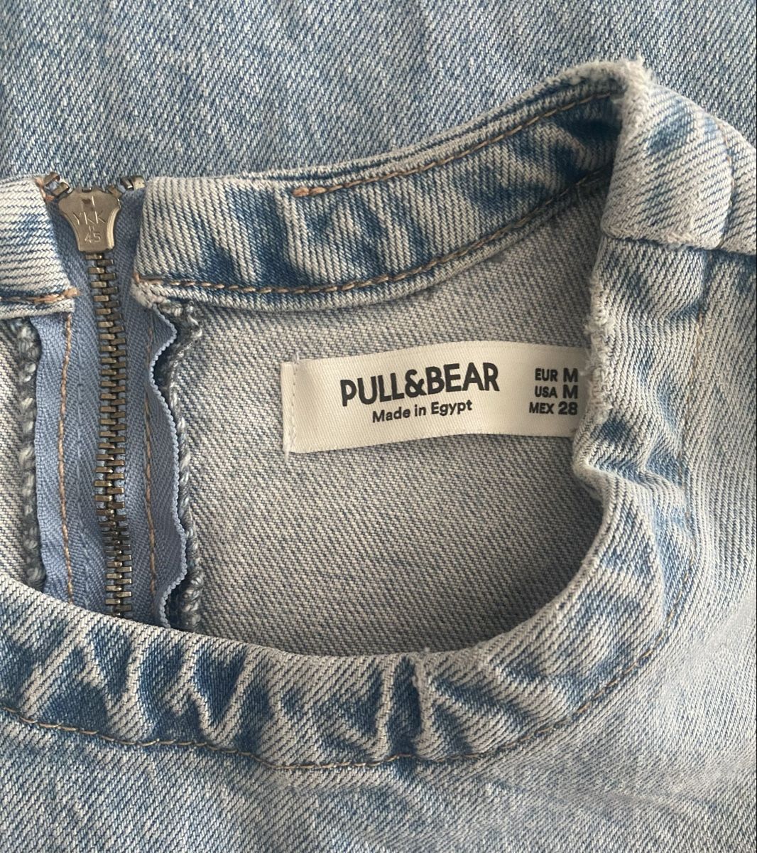 Pull&Bear Robes: Jeanskleid Pull&Bear M mit Cutout – D'occasion à Berg SG par Silversurfer 2