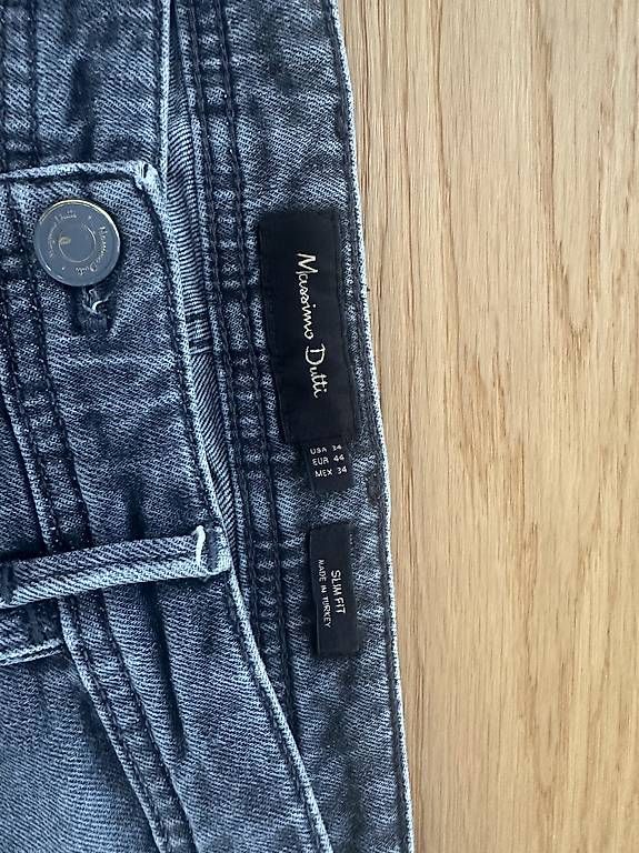 Massimo Dutti Jeans: Massimo Dutti Jeans 34/34 Slim fit – Usato da St. Gallen venduto da iva_yxh2 1