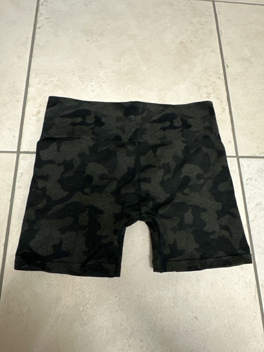 Gymshark Pantaloni: Gymshark Shorts Camouflage – Usato da Ipsach venduto da ale_v82h 2
