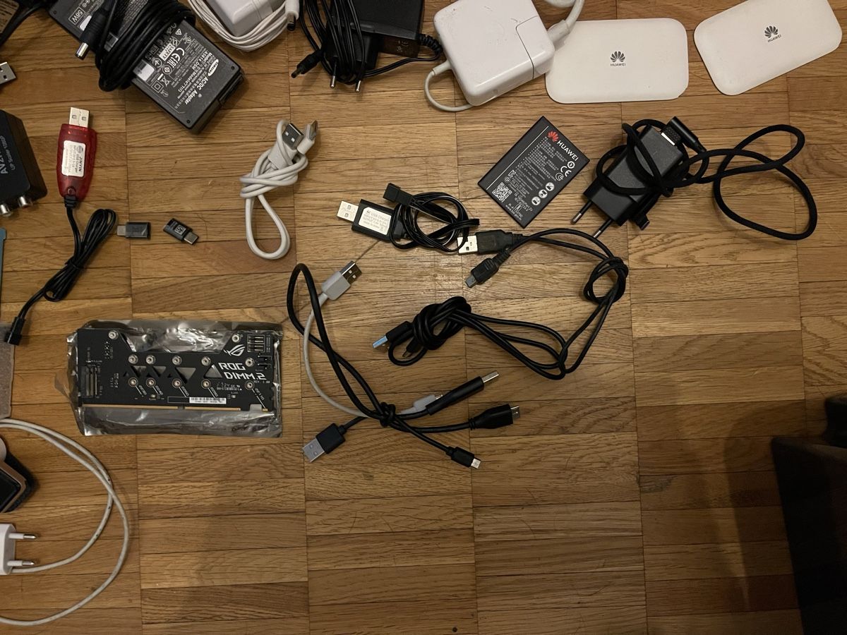 Kabel: lot Assortiment câbles, adaptateurs et chargeurs divers – Gebraucht aus Genève von Yasasa 4