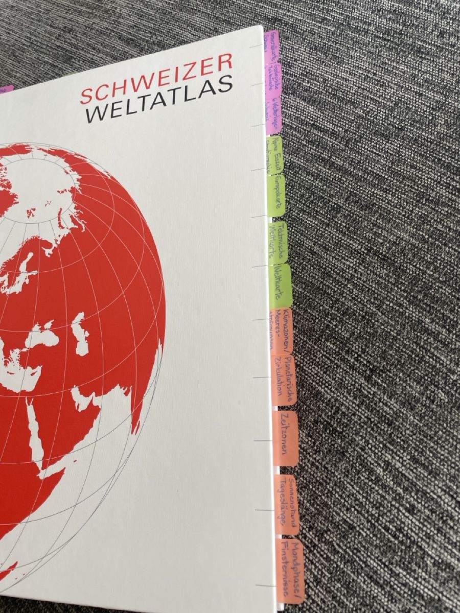 Libri: Schweizer Atlas (2019 Ausgabe) – Nuovo (secondo la descrizione) da Zürich venduto da eny_h5g2 1