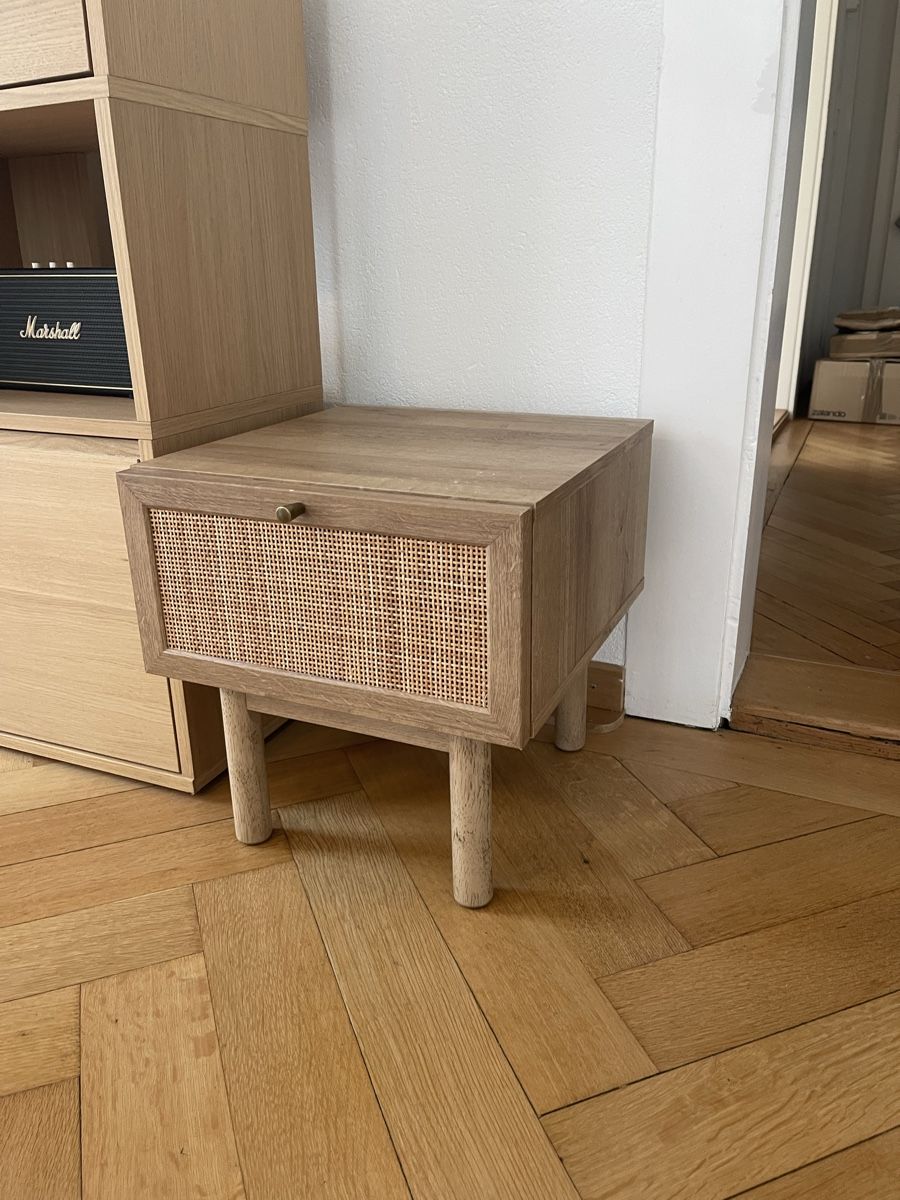 La Redoute Comodini: La Redoute Nachttisch Bedside Table Eichenholz Rattan – Nuovo (secondo la descrizione) da Zürich venduto da flo_8x2x 1