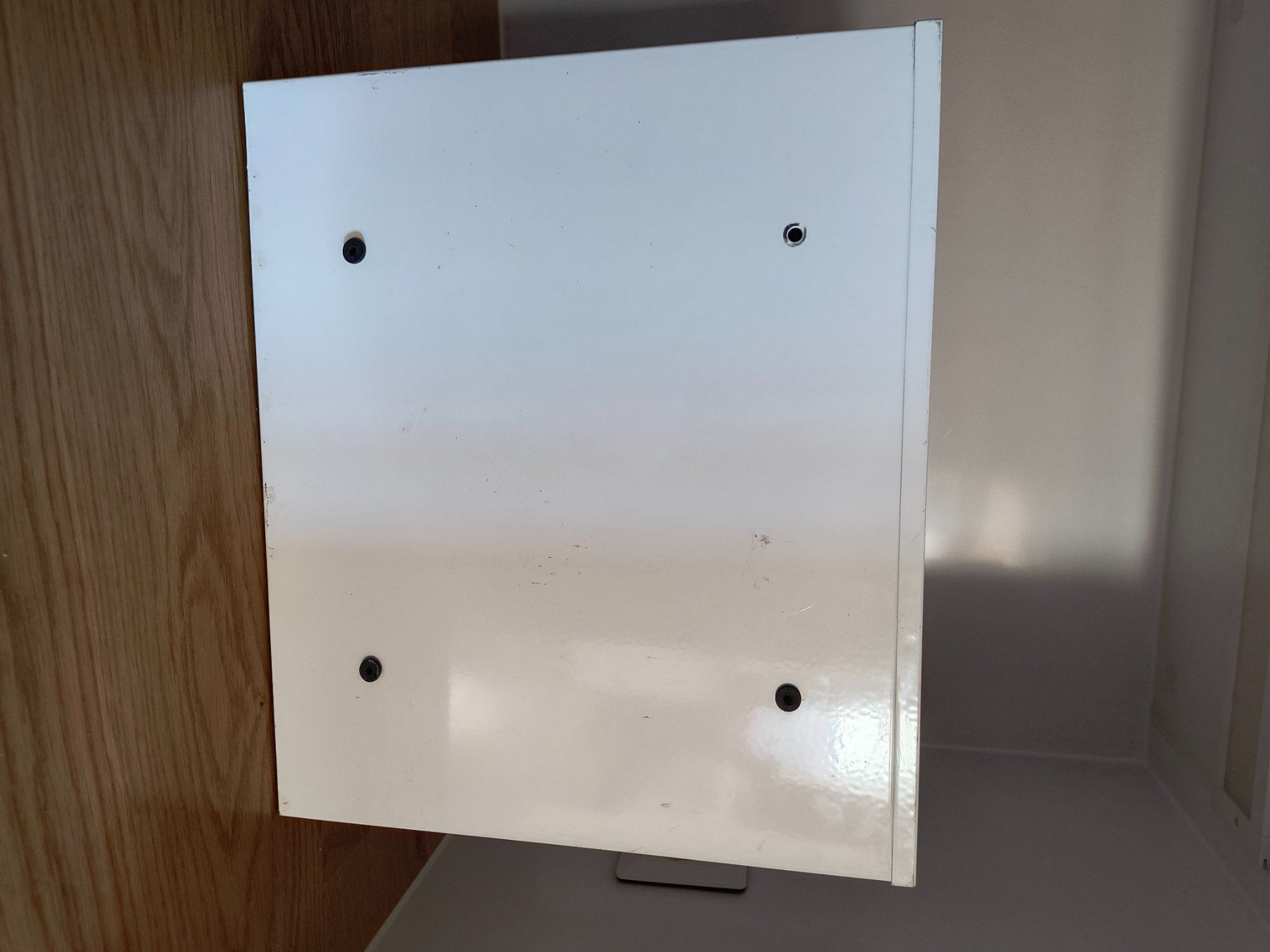 Altro per la casa: Briefkasten 31 x 36 cm weiss – Usato da Neuhausen am Rheinfall venduto da VALAMA 4