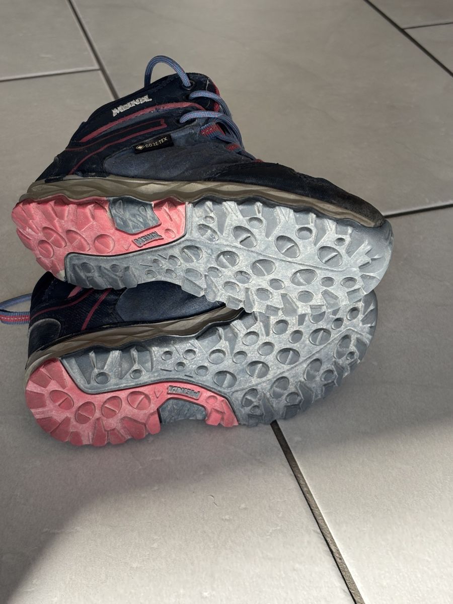 Meindl Scarpe per ragazzi: Meindl Kinder Wanderschuh, wasserdicht, Gr. 28 – Usato da Chur venduto da swissklexx 5