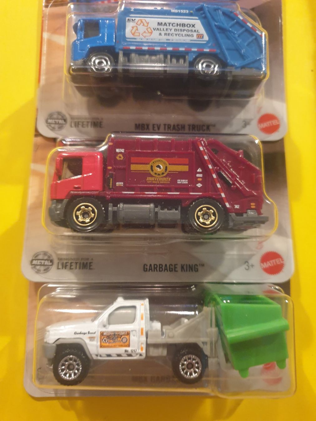 Matchbox Modellini d'auto: 3 x Matchbox GARBAGE TRUCKS – Nuovo e nell'imballaggio originale da Oftringen venduto da Rotor 1