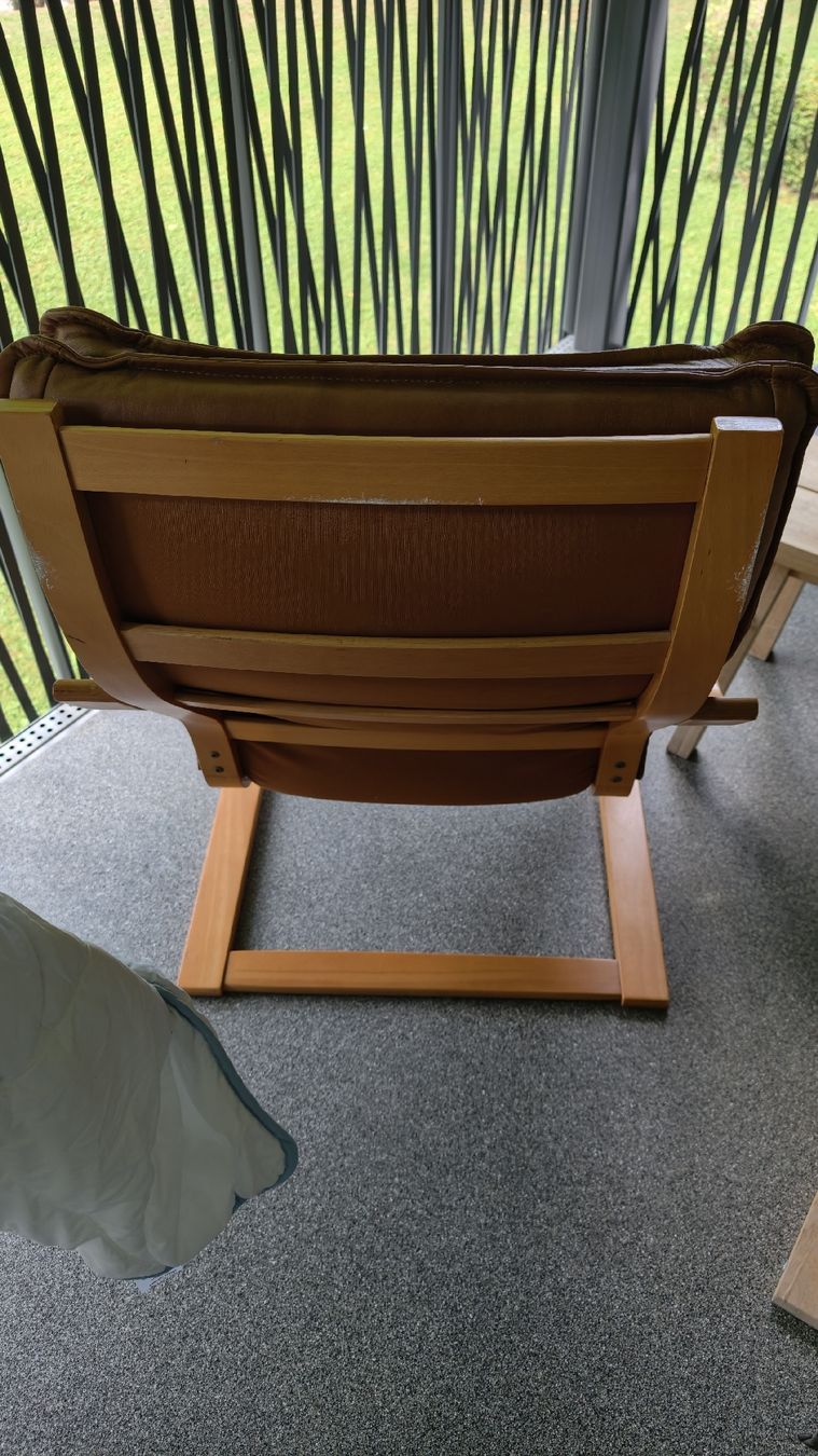 Ikea Poltrone: IKEA POÄNG SESSEL Holz, Leder Braun – Usato da Winterthur venduto da Daniwobistdu 1