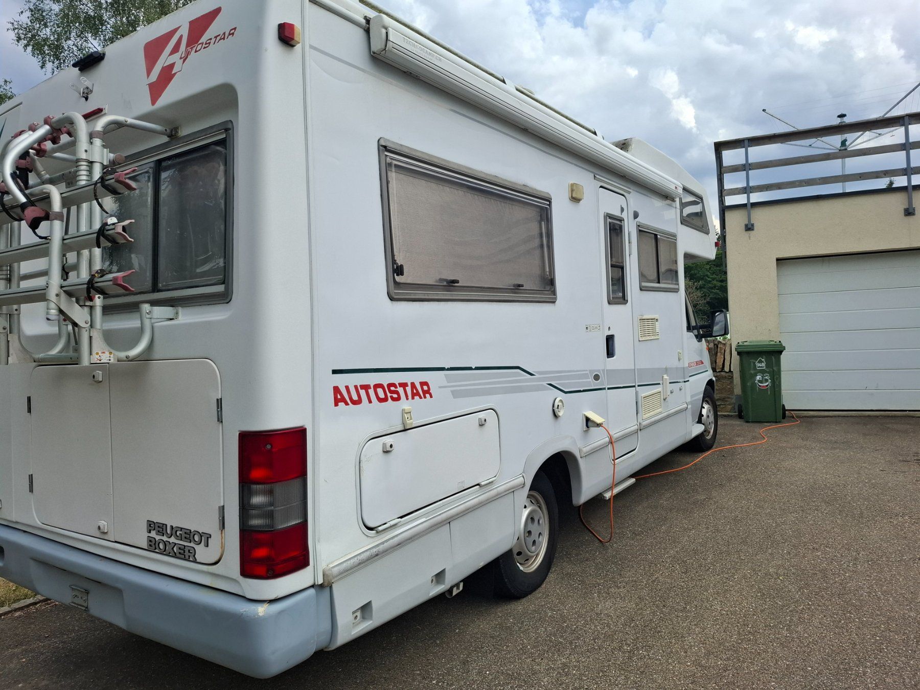 Peugeot Véhicules de camping: Camping car Peugeot – D'occasion à Lajoux JU par trainap 1