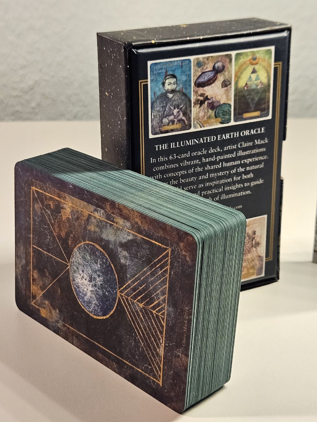 Libri: The Illuminated Earth Oracle – Nuovo (secondo la descrizione) da Nuglar venduto da mjc_cw9f 1