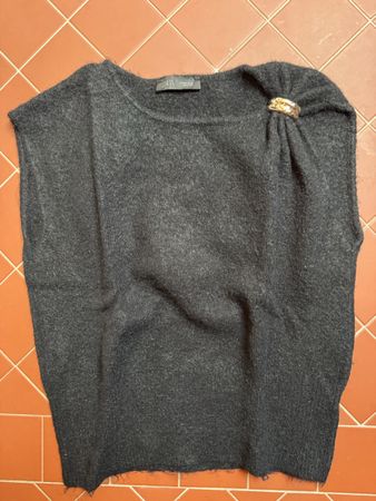 Pull en maille gris avec détail doré Taille S
