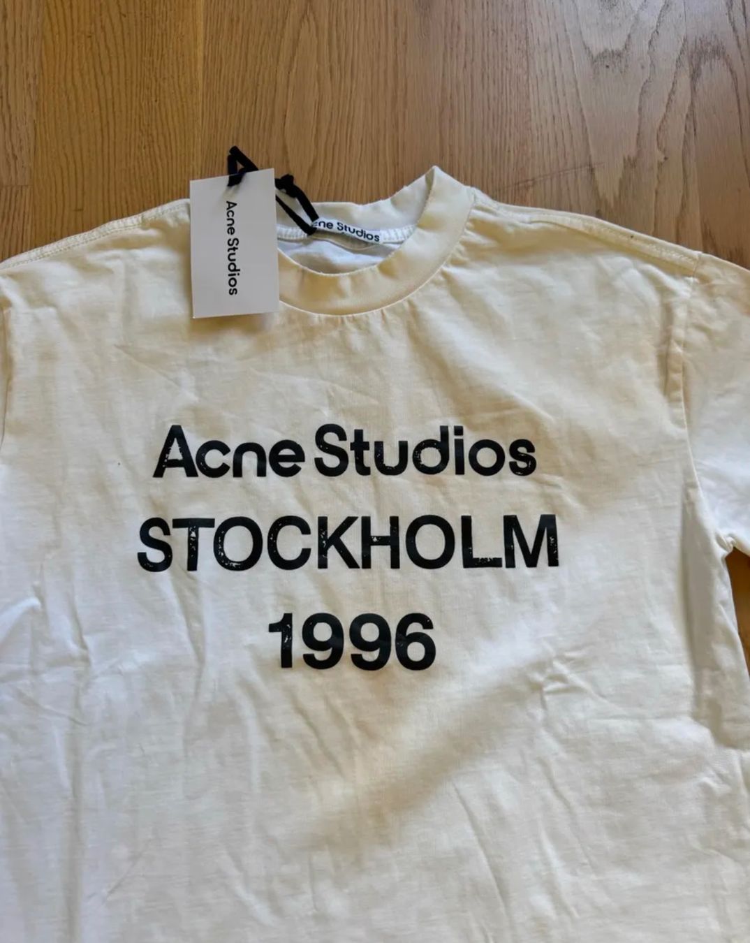 Acne Studios T-shirt: Acne Studios T-Shirt, Gr. S, weiss – Nuovo (secondo la descrizione) da Triesen venduto da dardaleni 1