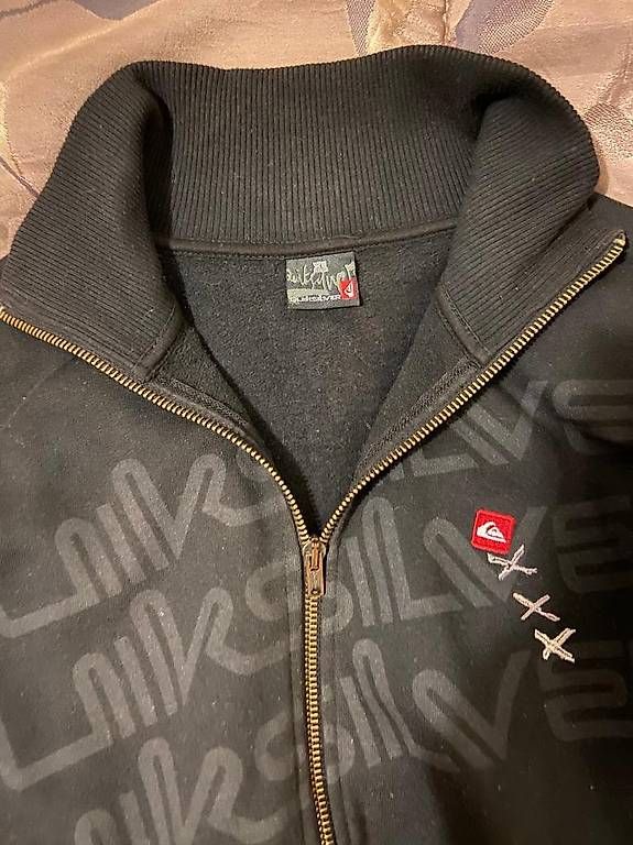 Quiksilver Pulls & Sweat-shirts: Quiksilver Pullover der Grösse M – D'occasion à Spreitenbach par abo_6vxk 1