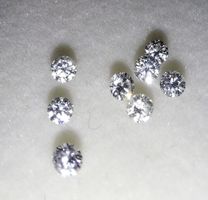 8 Brillanten à 0.07 ct, Total 0.57ct, F, vs