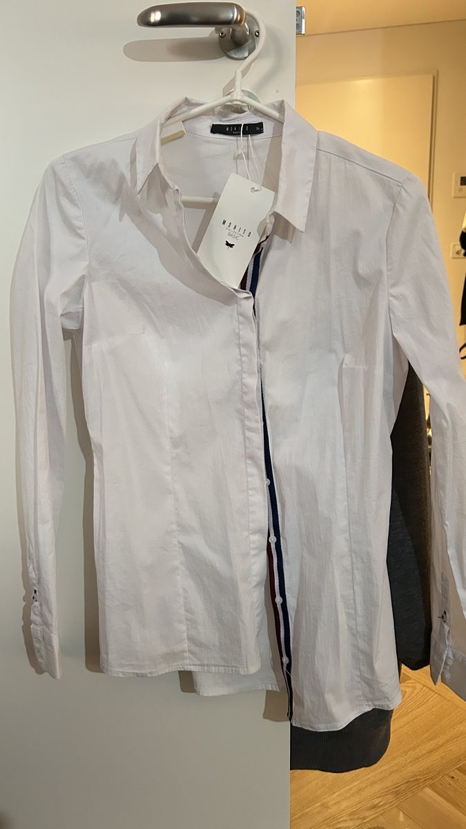 Camicette: New white blouse – Nuovo e nell'imballaggio originale da Zürich venduto da gol_zrr2 1