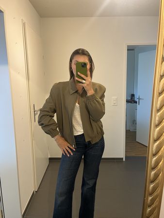 olive zara jacke