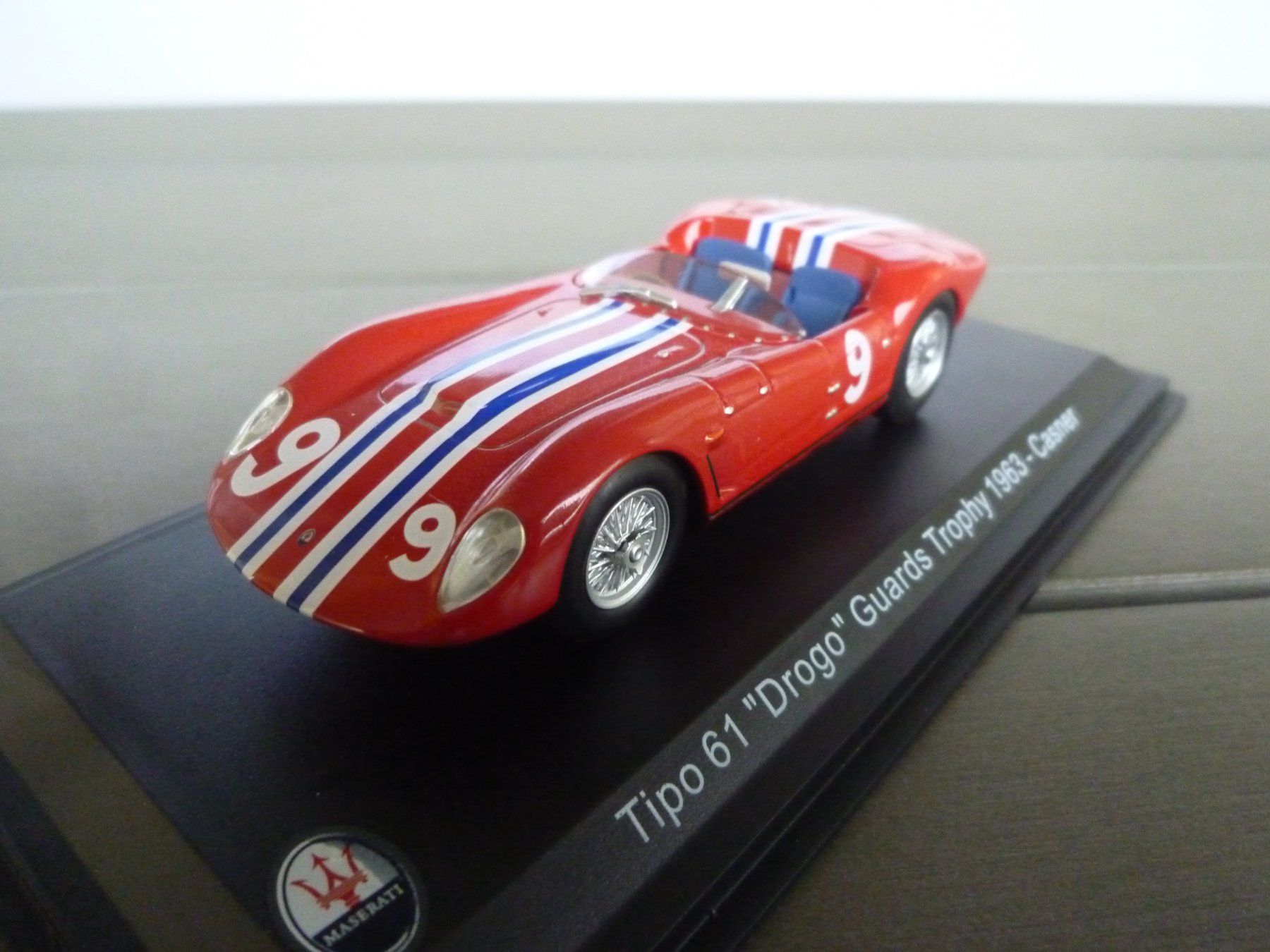 Maserati Modellini d'auto: Maserati Tipo 61 "Drogo" (Guards Trophy 1963) – Nuovo (secondo la descrizione) da Flawil venduto da Imperiosud 1