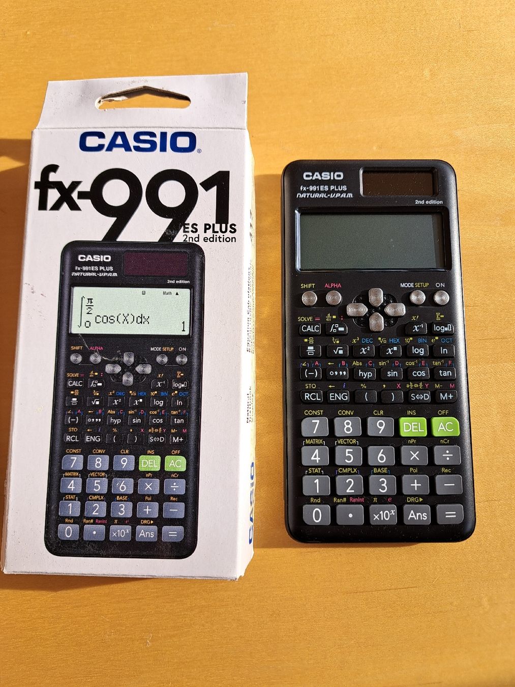 Casio Calcolatrici tascabili: Casio fx-991 ES Plus 2nd edition – Nuovo (secondo la descrizione) da Aarwangen venduto da Flo_h