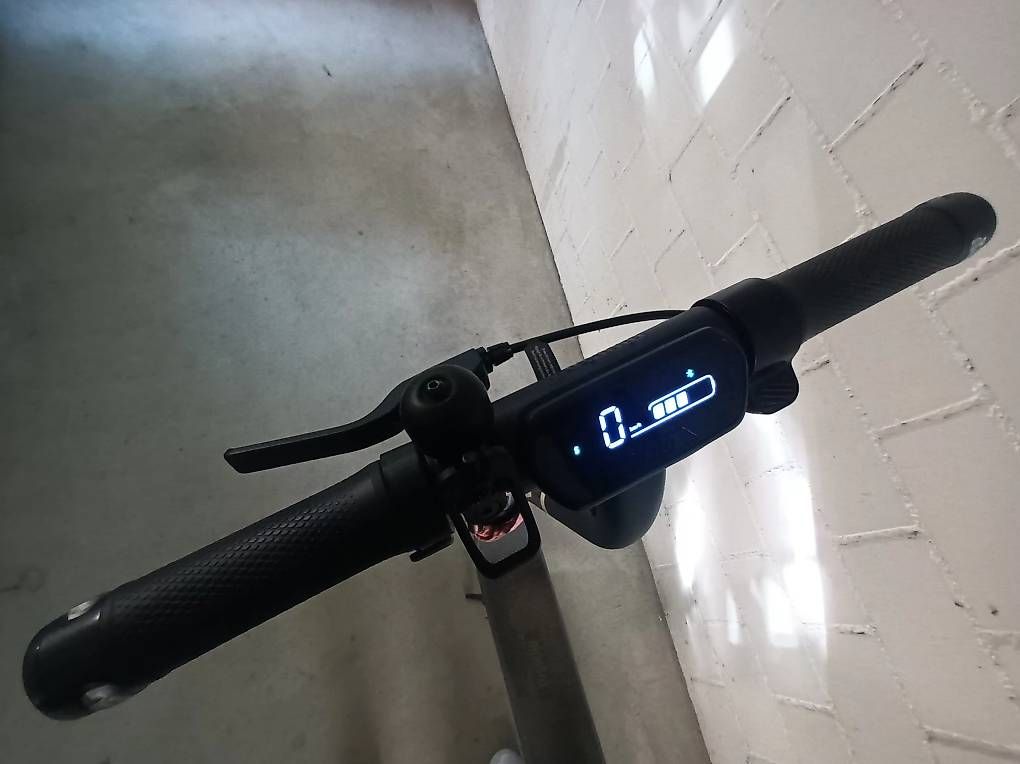 Scooter: Escooter Segway-Ninebot E2D – Usato da Zollikon venduto da Silvia_Ca 3