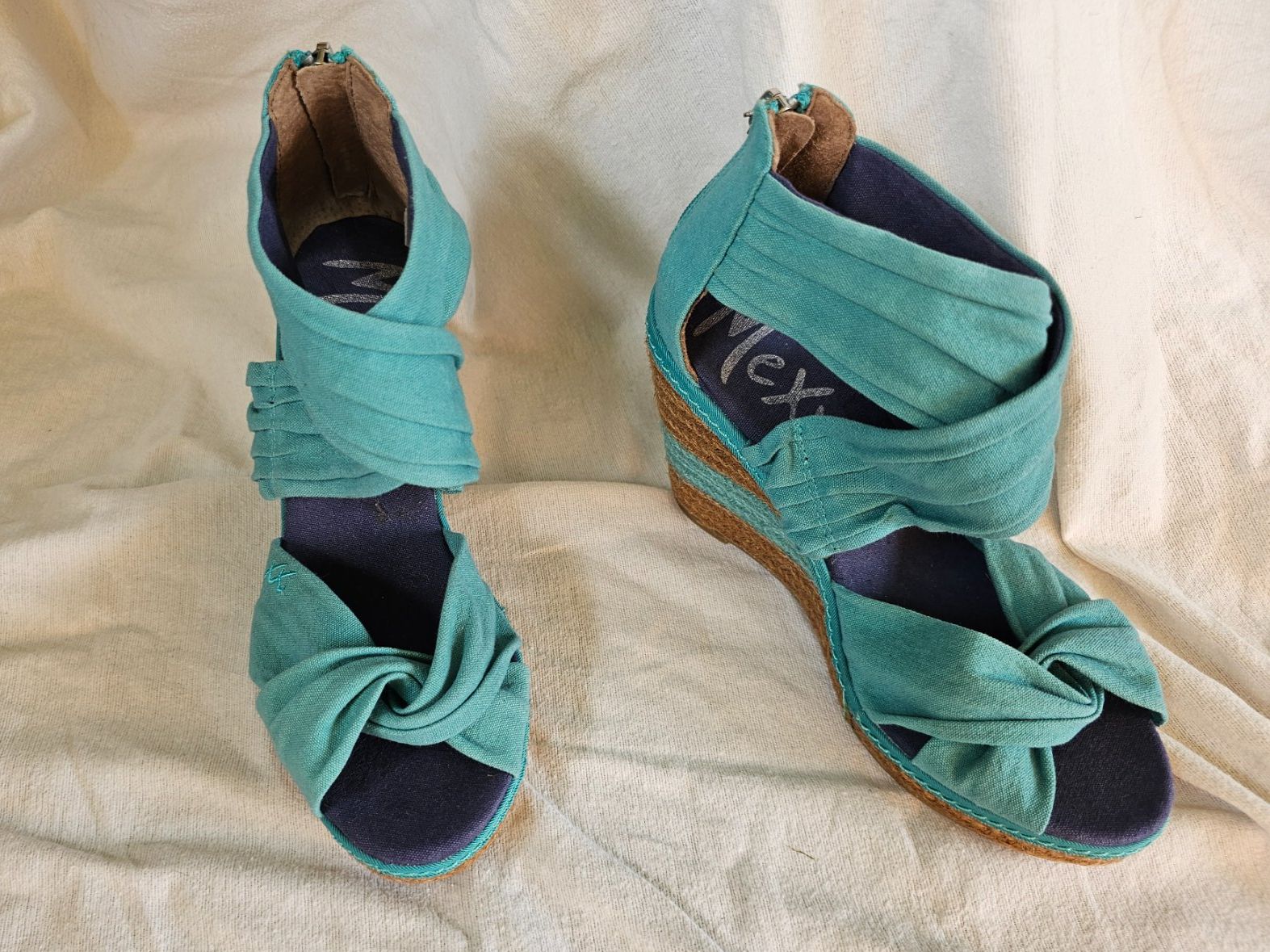 Scarpe da donna: Sandales à talon tissus vert EU  37 – Nuovo e nell'imballaggio originale da Gland venduto da Vee_0