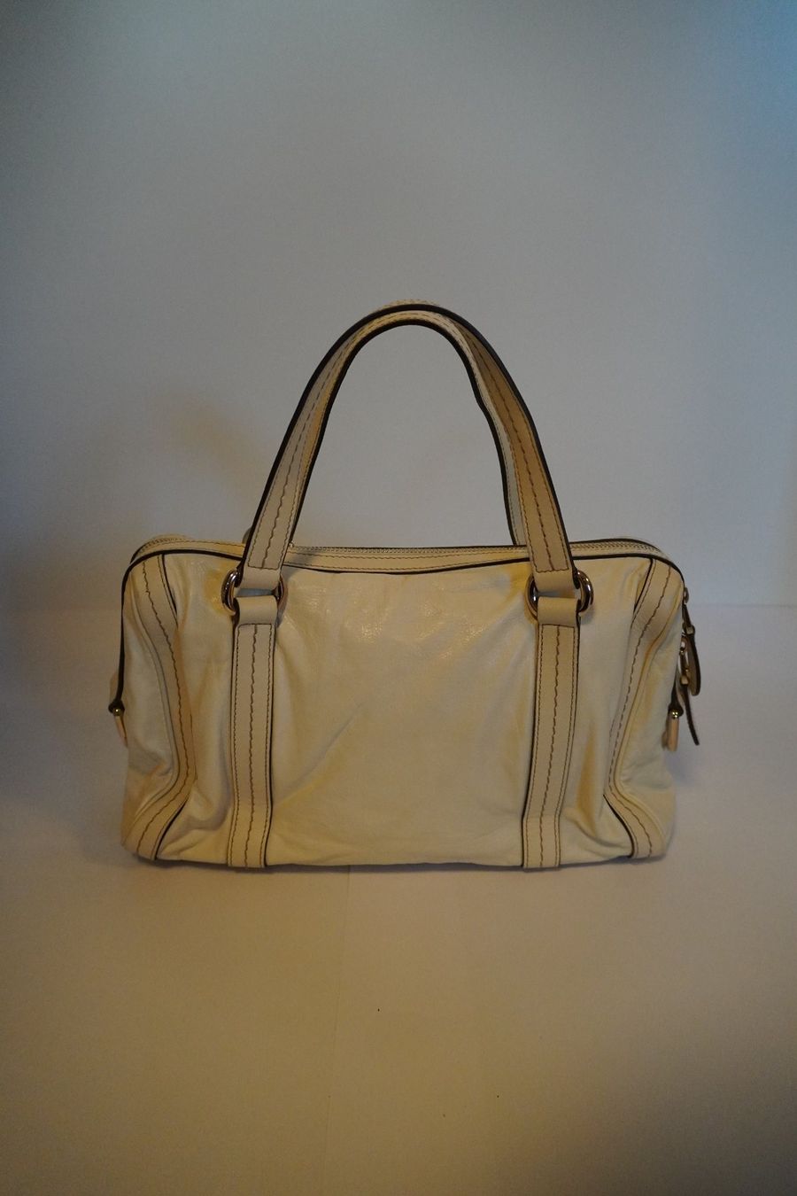 Gucci Borse da donna: Gucci Duchessa Handbag 2000s – Usato da Bolligen venduto da kat_5xj8 2