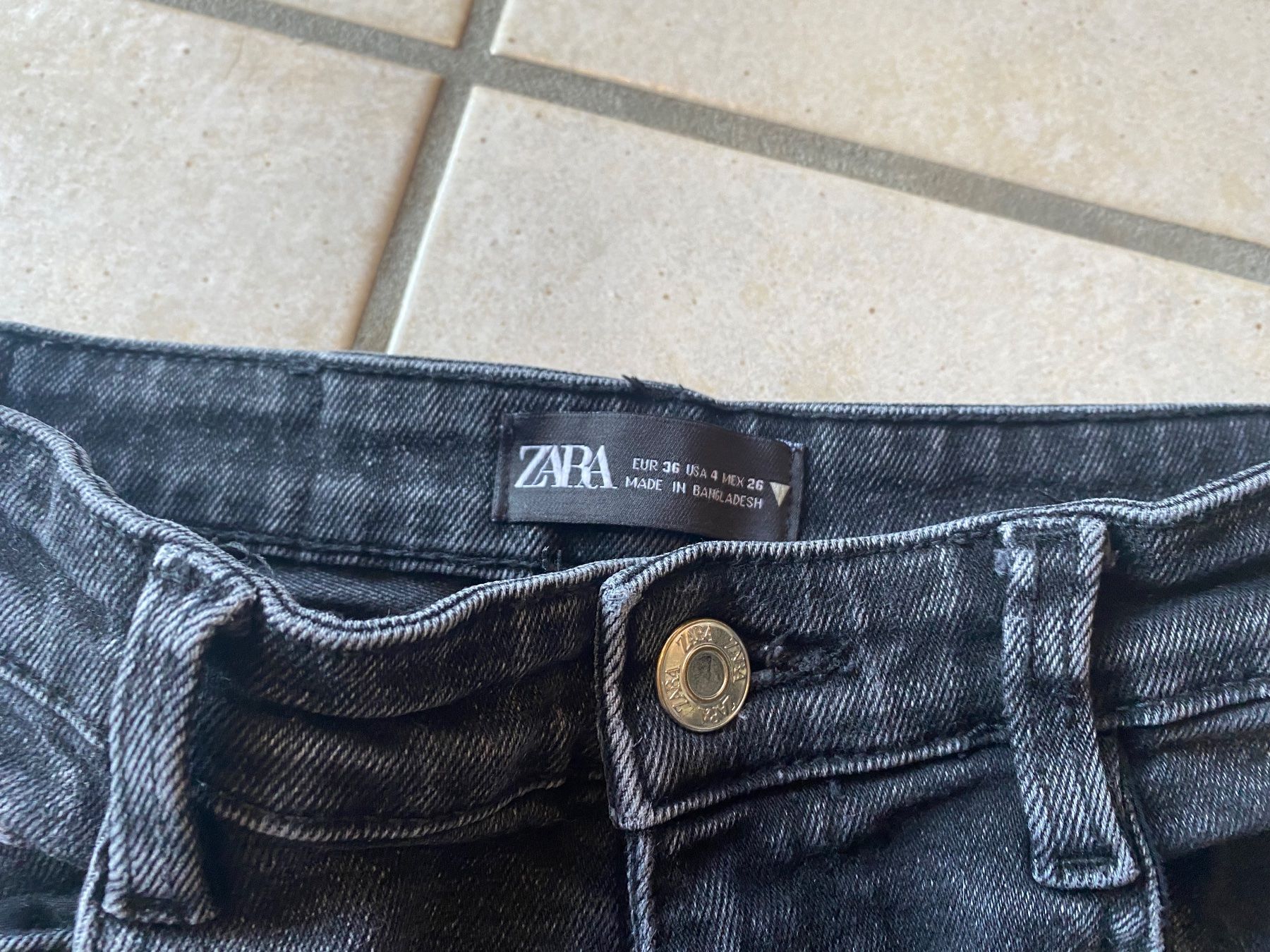 Zara Jeans: Jeans ZARA 36 schwarz stretch – D'occasion à Orpund par Mary8972 3