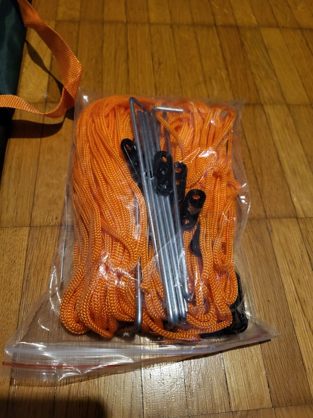 Sonstiges: Sonnen/Regen Blache mit Gestänge – Neu und originalverpackt aus Riniken von Daisy91 1