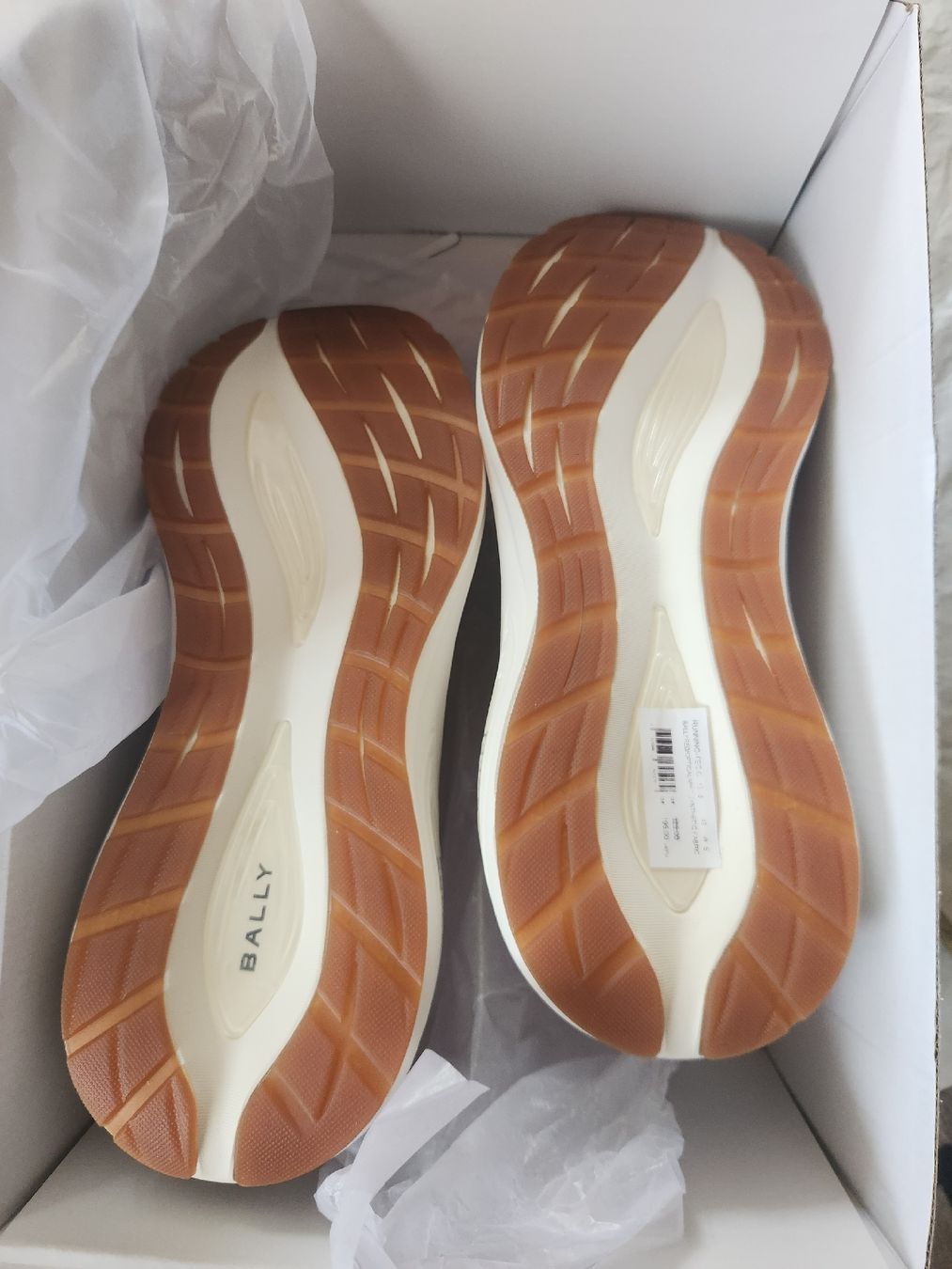 Bally Scarpe da uomo: Bally Running-Tec BALLYRED/OPTICALWH 43 Neu  – Nuovo (secondo la descrizione) da Niedergösgen venduto da Eva2410 6