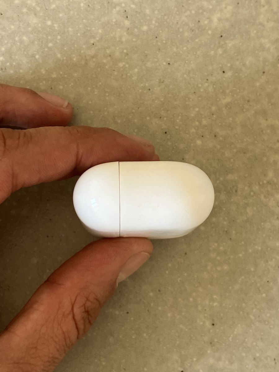 Apple Kopfhörer: APPLE AirPods Pro 1 Charging Case  – Gebraucht aus Lausanne von  5