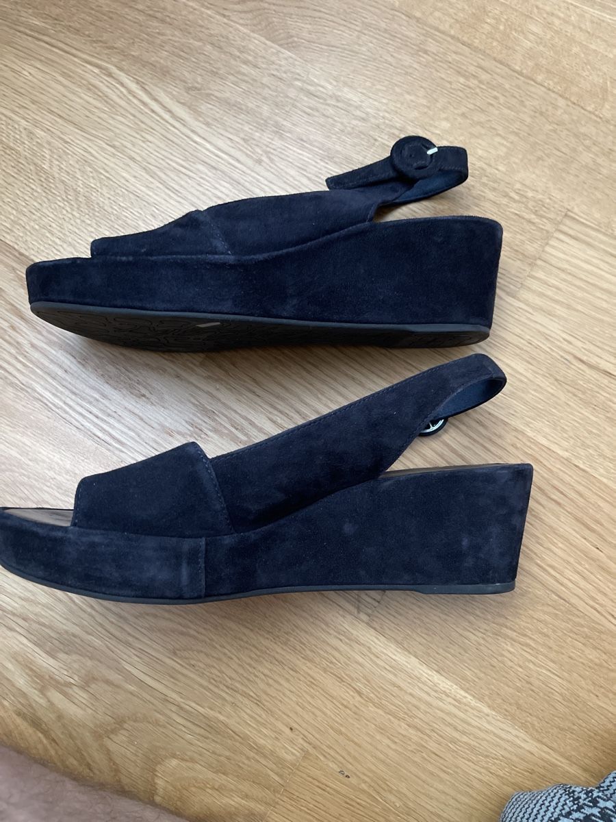 Högl Scarpe da donna: Högl Plateausandalette Grösse 41 – Usato da Dübendorf venduto da EL-Spongebob 3