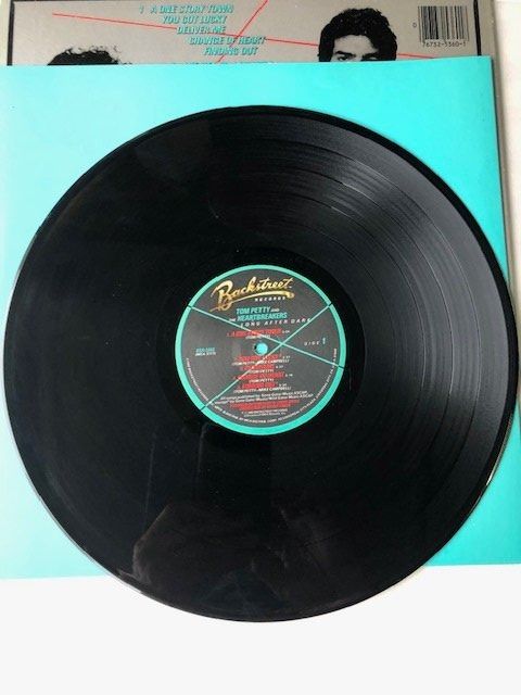 Dischi in vinile: Tom Petty And The Heartbreakers – Usato da Aarwangen venduto da Jukebox3 6