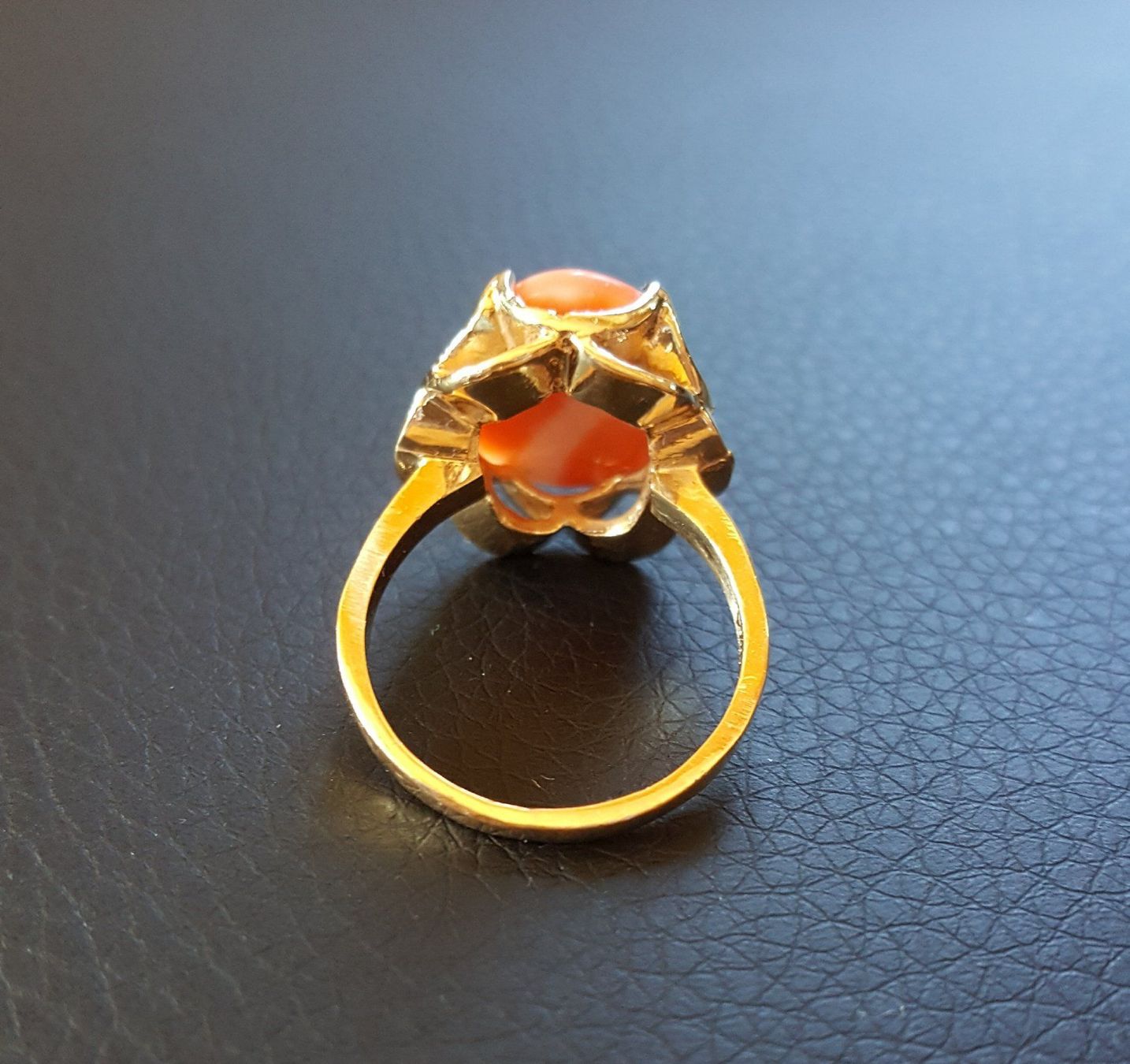 Anelli: Massiv 585 Gold Ring Mit Koralle – Usato da Wald ZH venduto da Dasilver 2