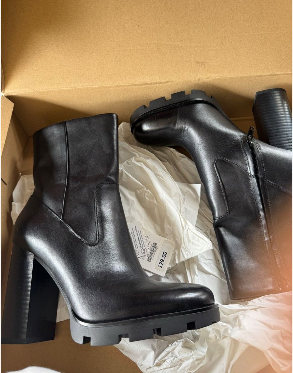 Zara Chaussures femmes: Leder Stiefel Zara – Neuf (Voir description) à Kilchberg ZH par jewlzsister