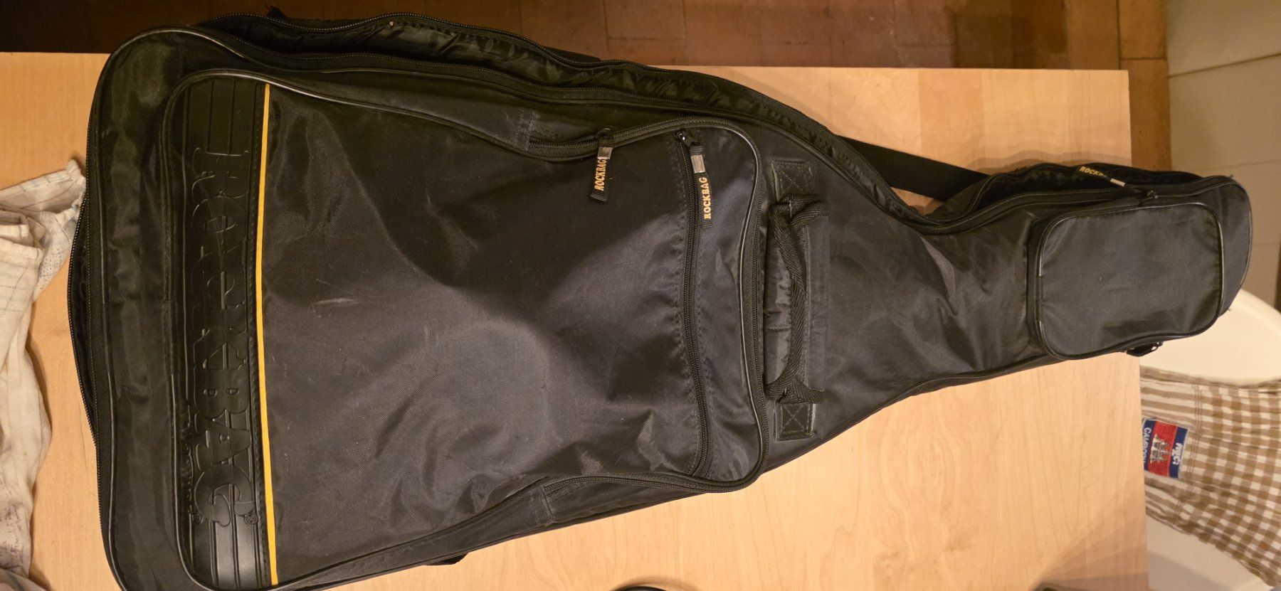 Cort Strumenti musicali: Pack guitare électrique  + ampli + housse Rockbag + câble – Usato da EPALINGES venduto da fre_vr52 1