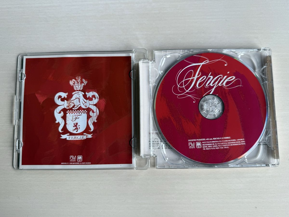 CD: Fergie - The Dutchess - CD Album 2006 – Usato da Oberried Brienz venduto da Chyara 2