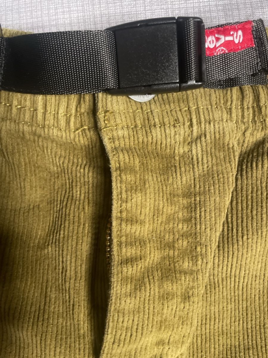 Levi's Pantaloni: Levi’s velluto – Usato da Capolago venduto da LA.BOTTEGA 3