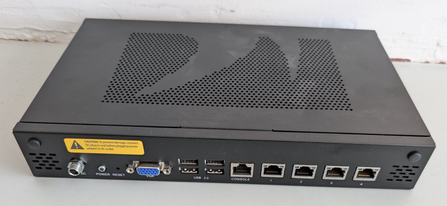 Firewall: Barracuda Firewall F18 – Gebraucht aus Dietlikon von ComdatAG 2