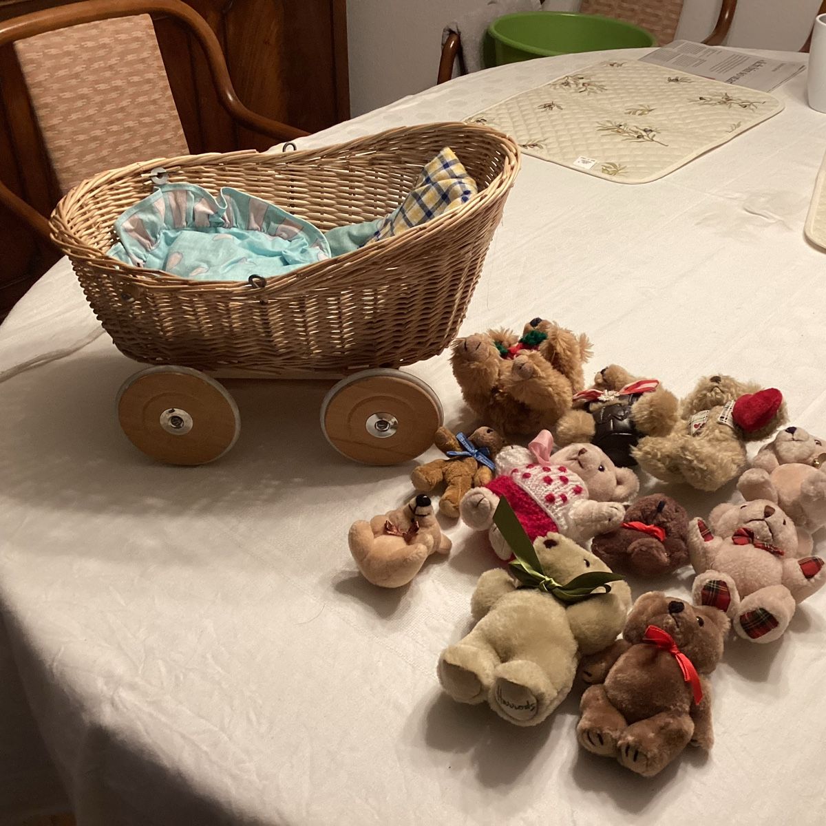 Spielzeuge: Puppenwagen mit Teddybären – Gebraucht aus Reinach BL von Linda013 3