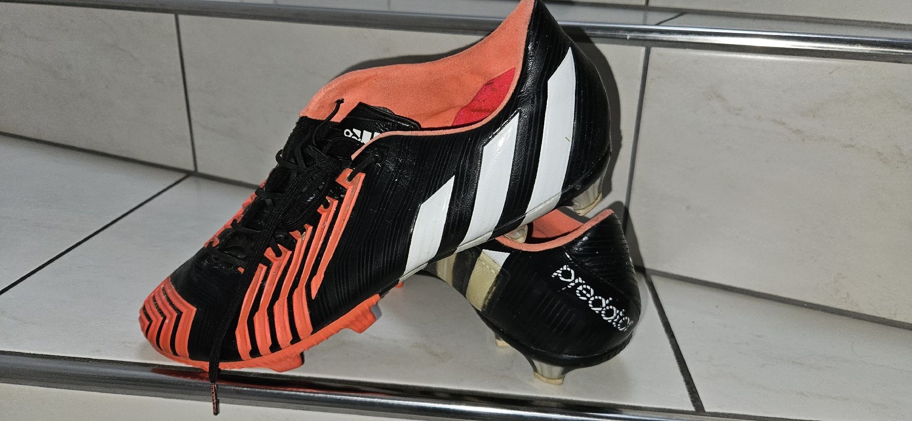 Adidas Chaussures hommes: Fussballschuh 45 – D'occasion à Grabs par Fun4you