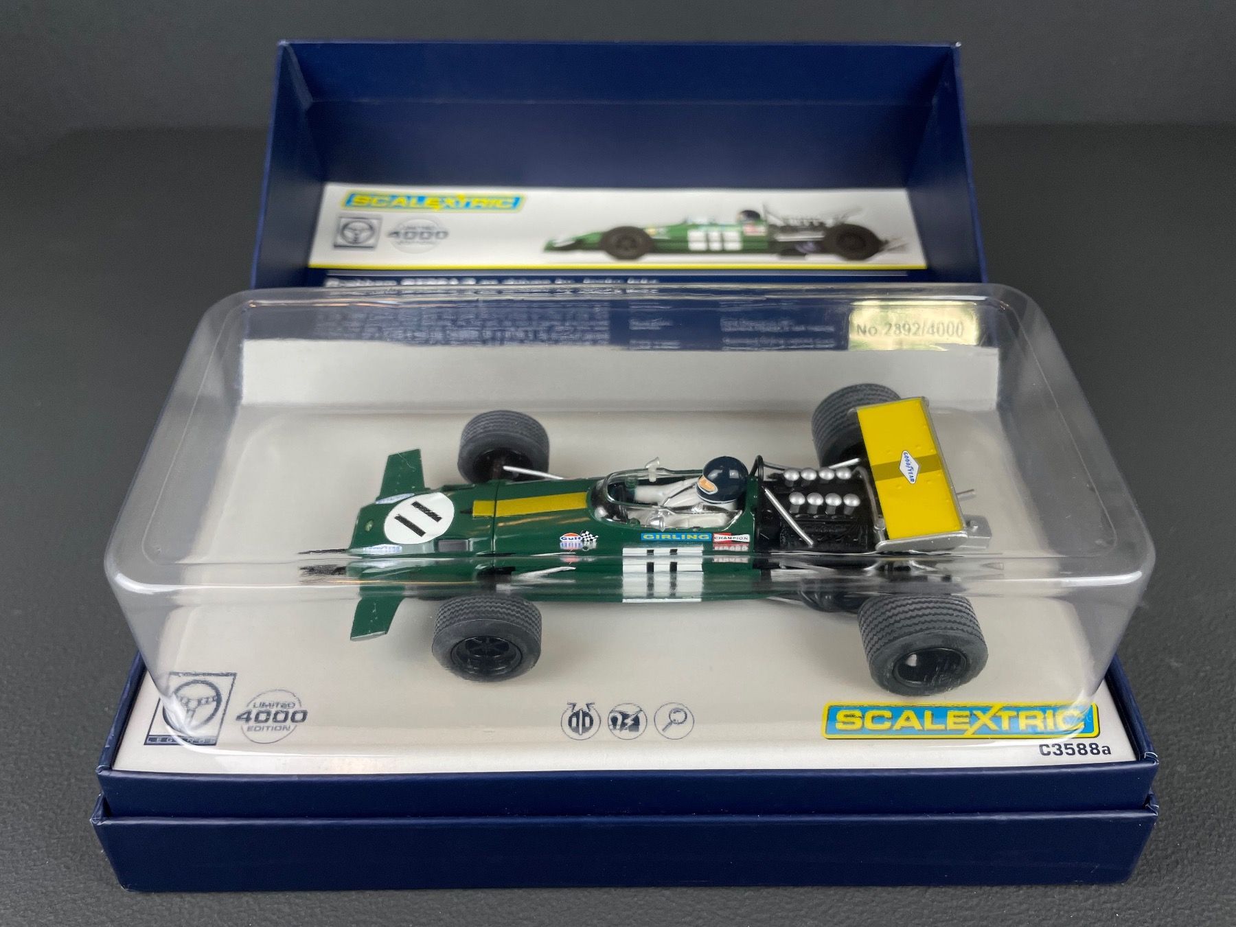 Piste: Scalextric C3588A Brabham BT-26/3 - UNOPENED BOX! – Nuovo (secondo la descrizione) da Genthod venduto da lightyear63 6