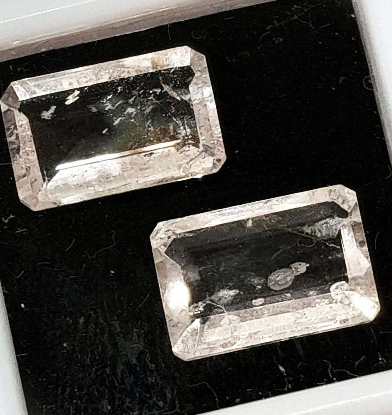 Pietre preziose: 2x Morganites 6.45 ct - Valeur 360.- Fr – Nuovo (secondo la descrizione) da Grimisuat venduto da Valgem