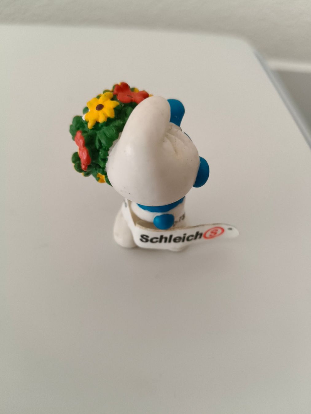 Schleich Figurines: Schlumpf mit Blumenstrauss – Neuf avec emballage d'origine à Rothrist par Stranglehold 1