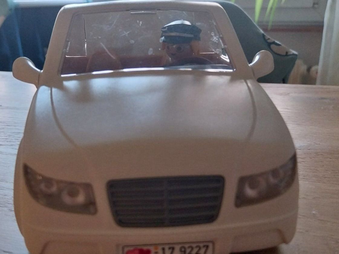 Playmobil Spielzeuge: Hochzeitslimo playmobil – Gebraucht aus Bern von Epaddelw 3