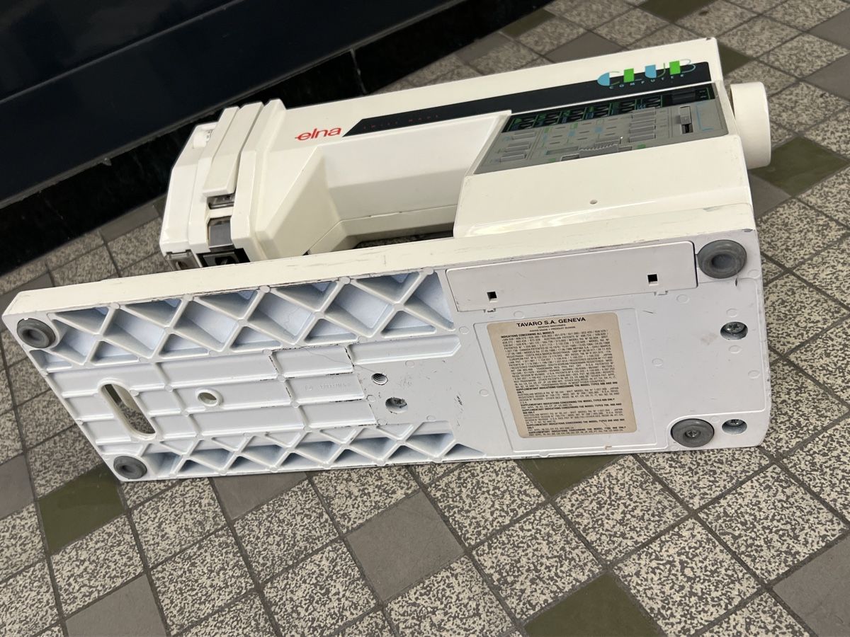 Elna Nähmaschinen: Machine à coudre Elna Club Computer Type 500 – Gebraucht aus Genève von Leboucheoreilles 5